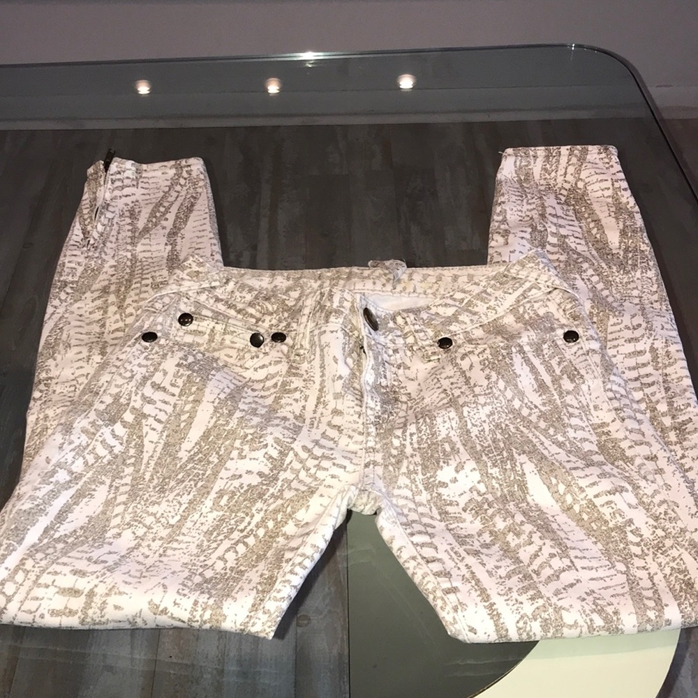 Free People Jeans w/ zipper ankles Size 24 - Picture 2 of 5